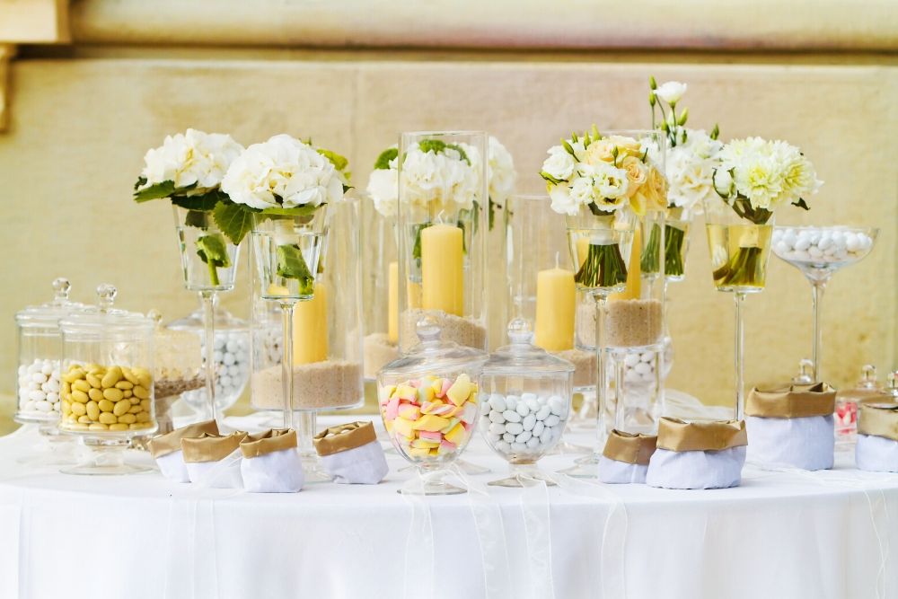 sweet table e confettate per i matrimoni