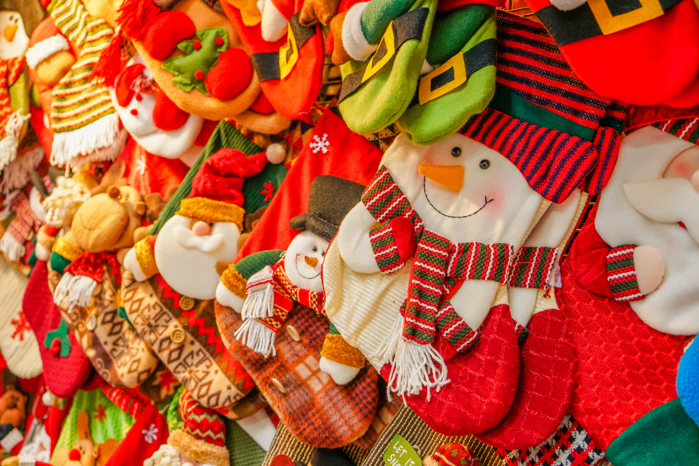 ingrosso Calze Natale e Epifania 2020 soggetti natalizi elfi e folletti