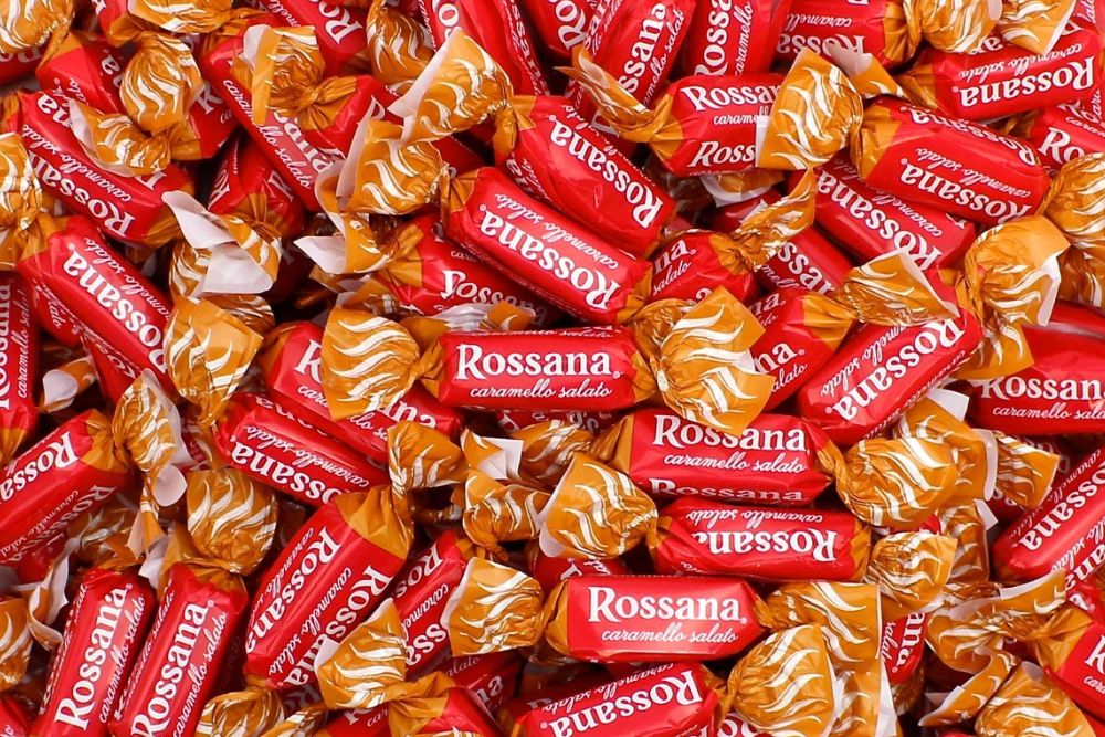 Rossana al caramello salato caramelle Rossana sfuse in vendita all'ingrosso
