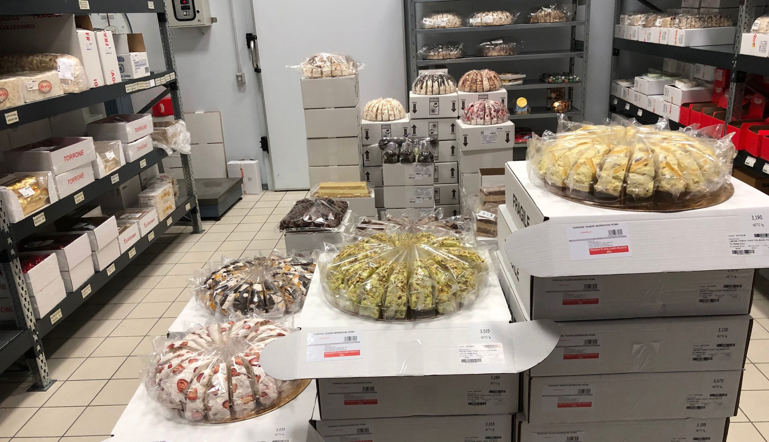 Quando ordinare i torroni all'ingrosso per l'assortimento di Natale